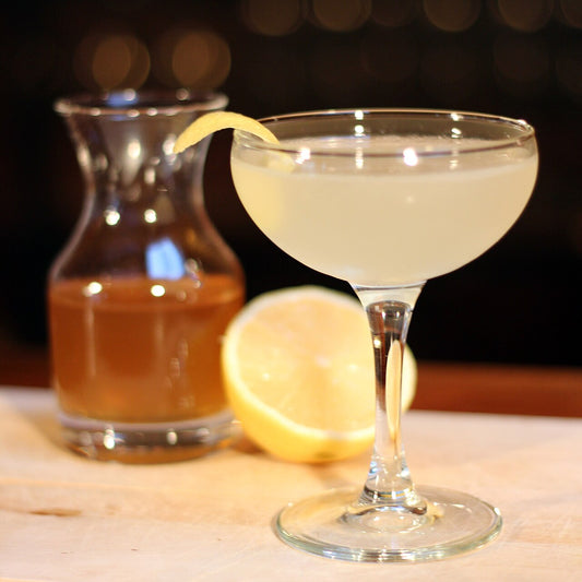Bee's Knees cocktail