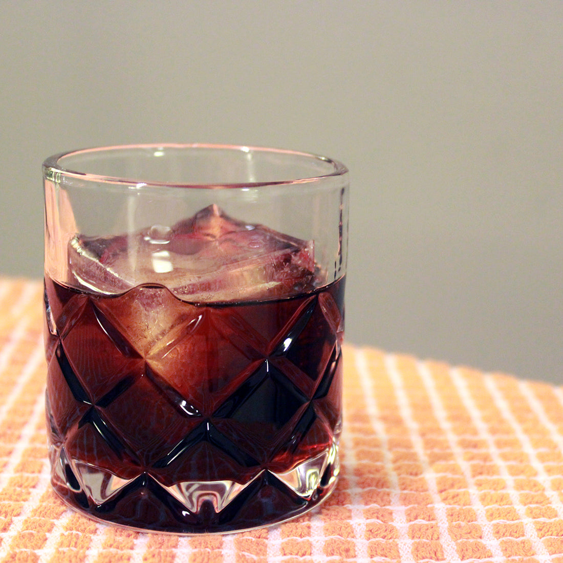 Black Russian cocktail